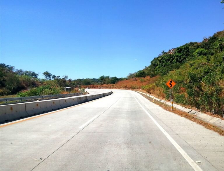 Carretera de concreto vs asfalto