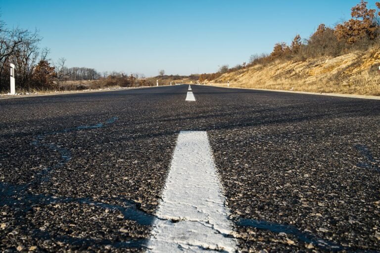 Pavimento recién terminado para